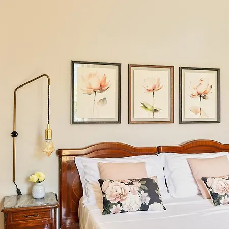 Angela Maria - By Lovecomo