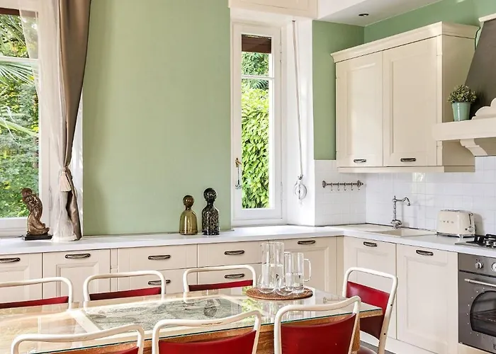 Angela Maria - By Lovecomo *