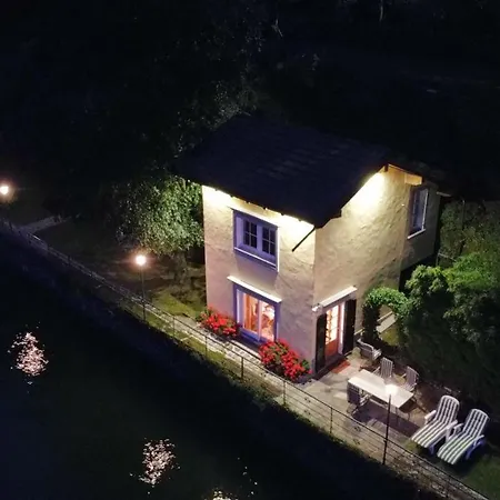 Semesterbostad Angela Maria - By Lovecomo Brienno